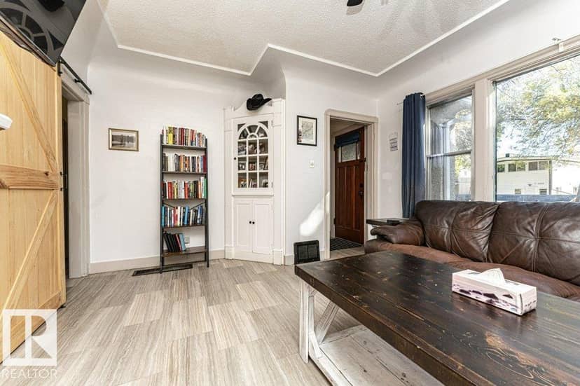 11910 94 ST NW — photo 9 of 40