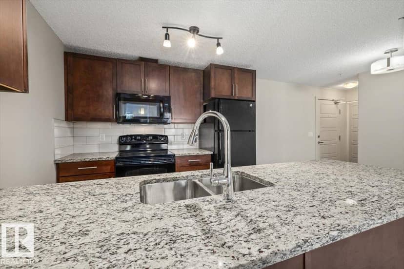 #230 6076 Schonsee Wy NW, Edmonton, photo 2