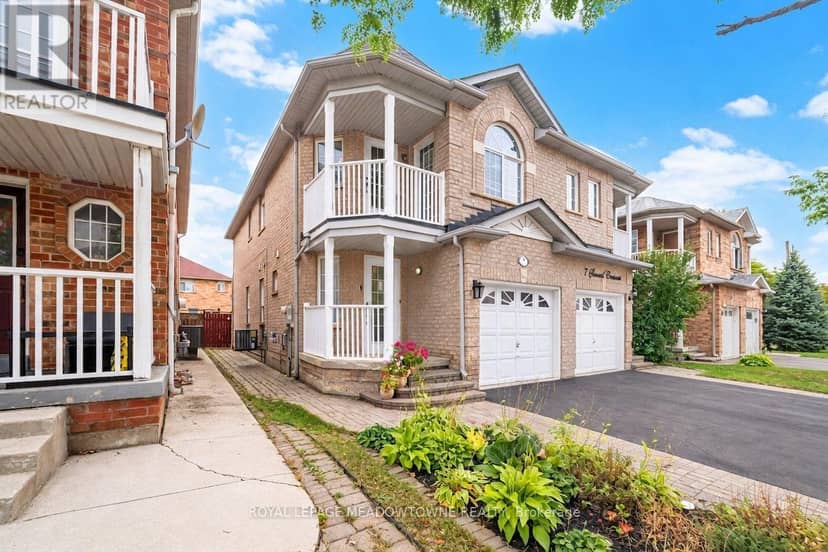 7 Secord Crescent — photo 2 of 35