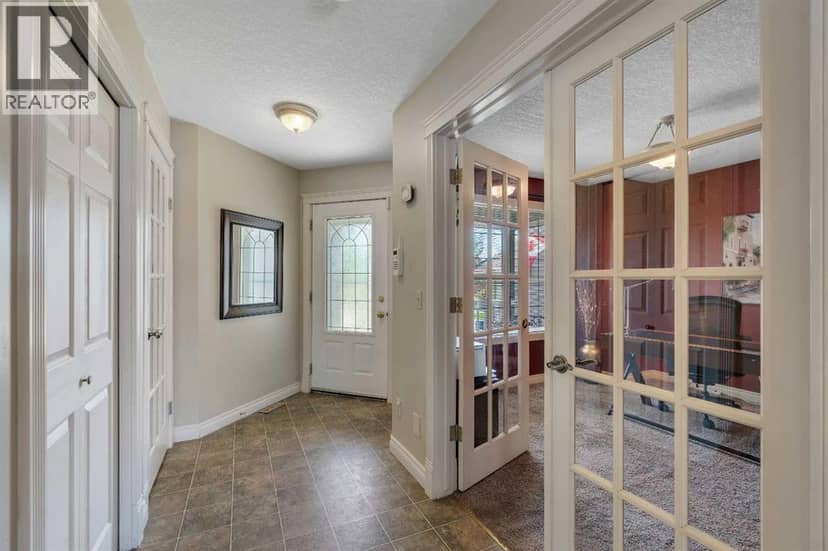 84 Willowbrook Crescent NW, Airdrie, photo 4
