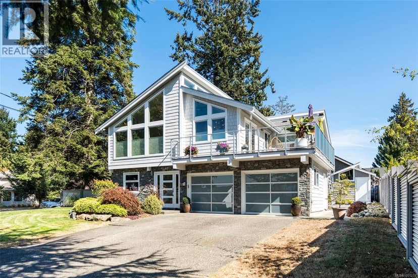 6481 Rodolph Rd, Central Saanich