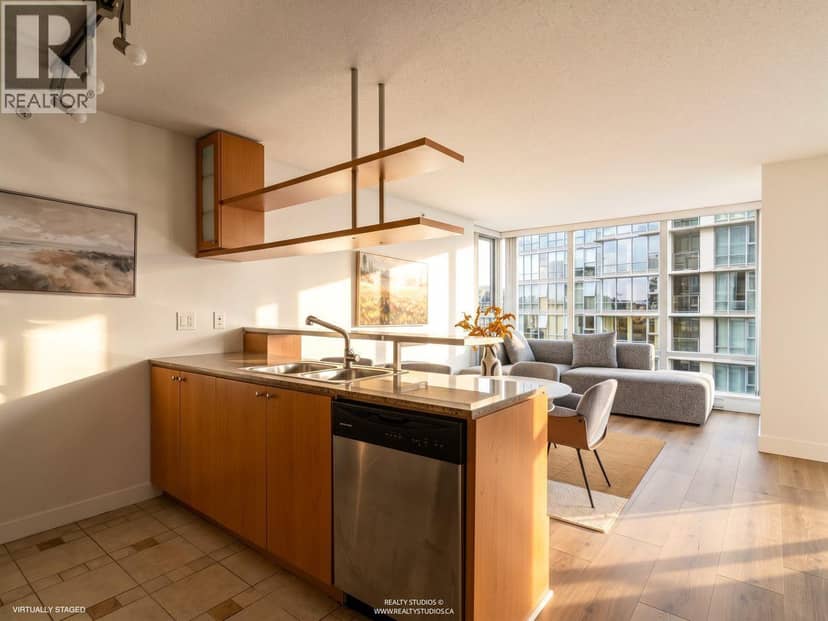 2208 1495 RICHARDS STREET, Vancouver, photo 3