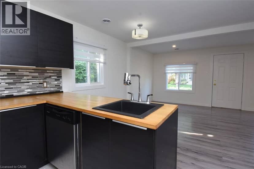 10 GRAHAM Street — photo 10 of 27