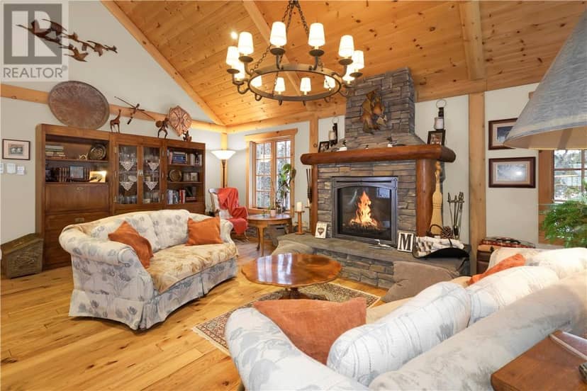 28 BEAVER POND Road — photo 15 of 40