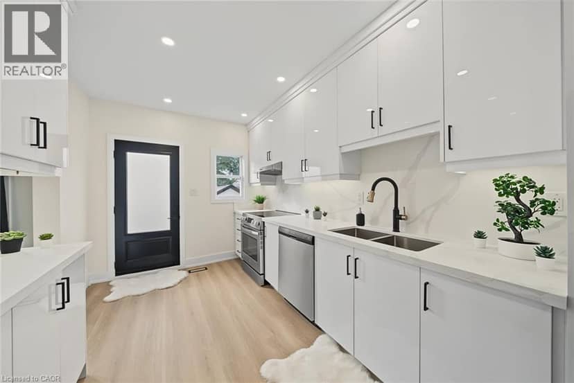 234 BALMORAL Avenue S — photo 12 of 37