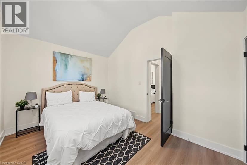 234 BALMORAL Avenue S — photo 18 of 37