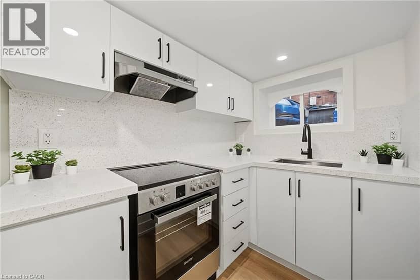 234 BALMORAL Avenue S — photo 26 of 37