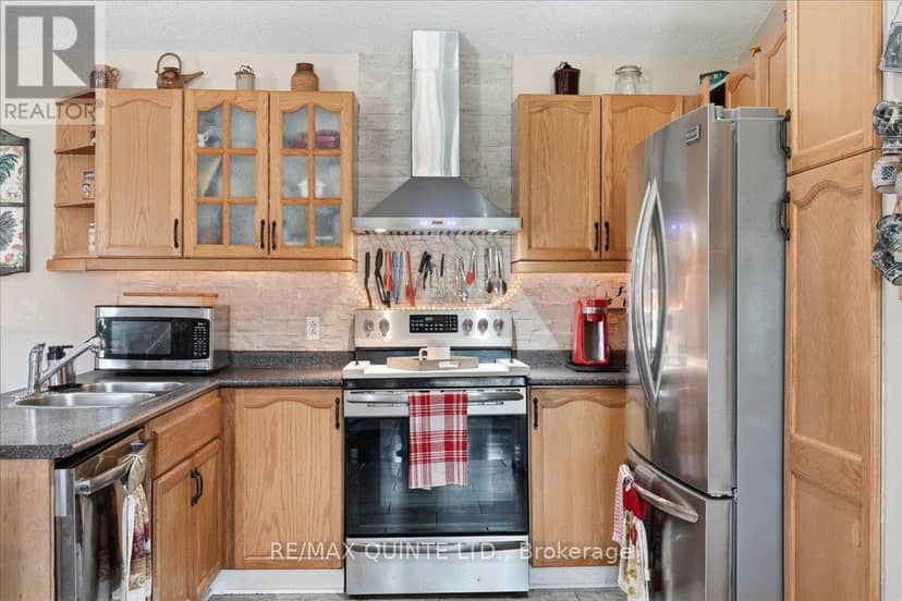 1686 County Road 13 — photo 13 of 40