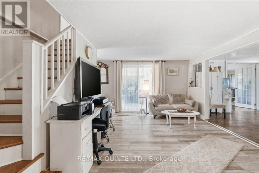 1686 County Road 13 — photo 14 of 40