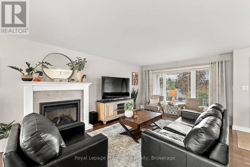 31 Ambrosia Terrace — photo 12 of 40