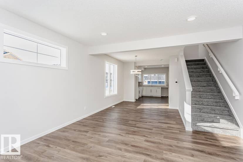 416 26 ST SW — photo 10 of 11