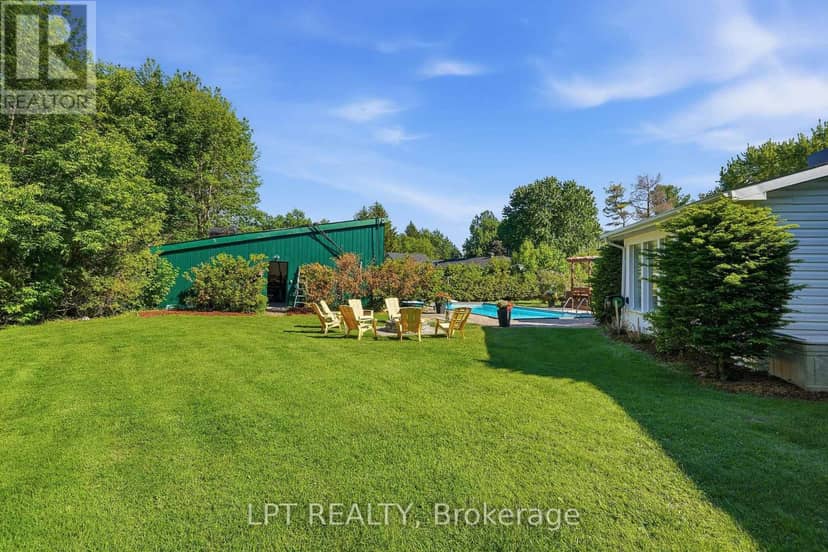 18 Louise Crescent — photo 32 of 40