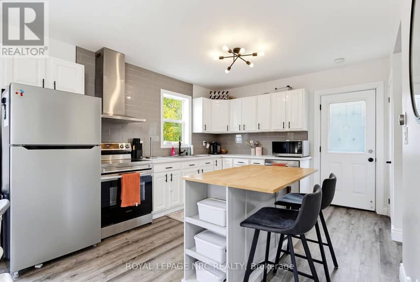 346 Brock Street — photo 13 of 33