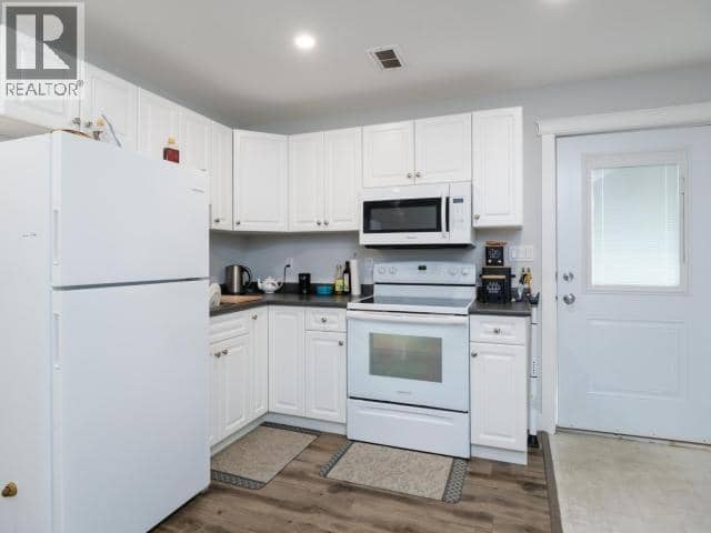 159 Sybil Circle — photo 8 of 39