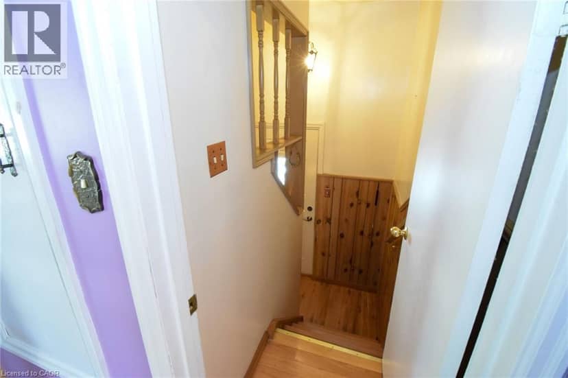 272 CARLTON Street — photo 13 of 27