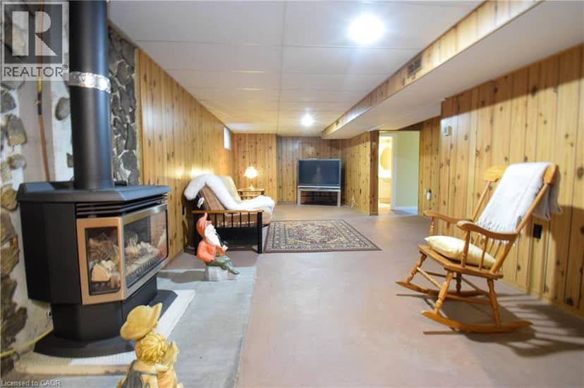 272 CARLTON Street — photo 15 of 27