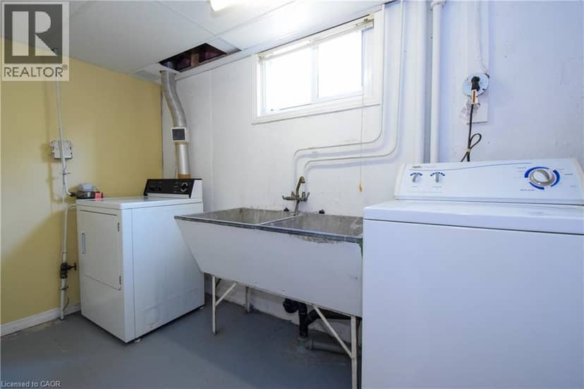 272 CARLTON Street — photo 18 of 27