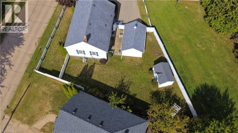 272 CARLTON Street, St. Catharines, photo 2