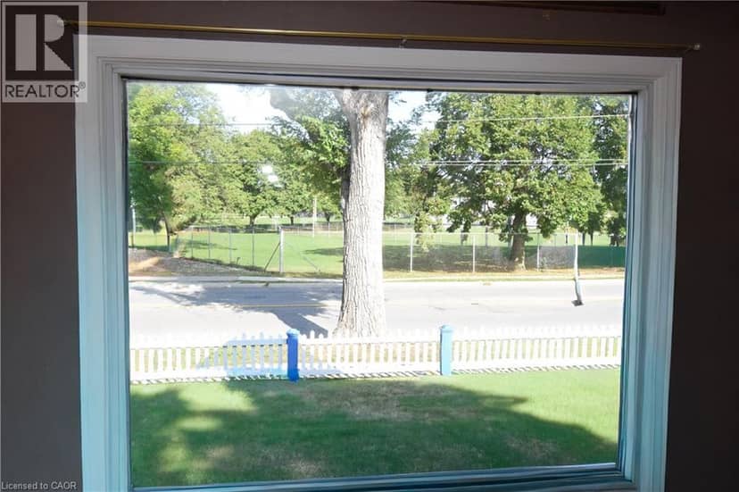 272 CARLTON Street, St. Catharines, photo 5
