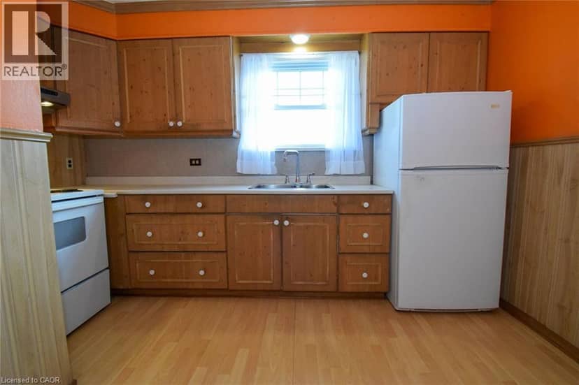 272 CARLTON Street, St. Catharines, photo 8
