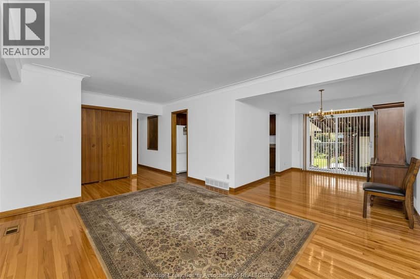 2545 St. Patricks's Avenue — photo 7 of 34