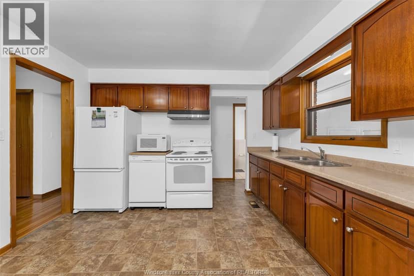 2545 St. Patricks's Avenue — photo 10 of 34