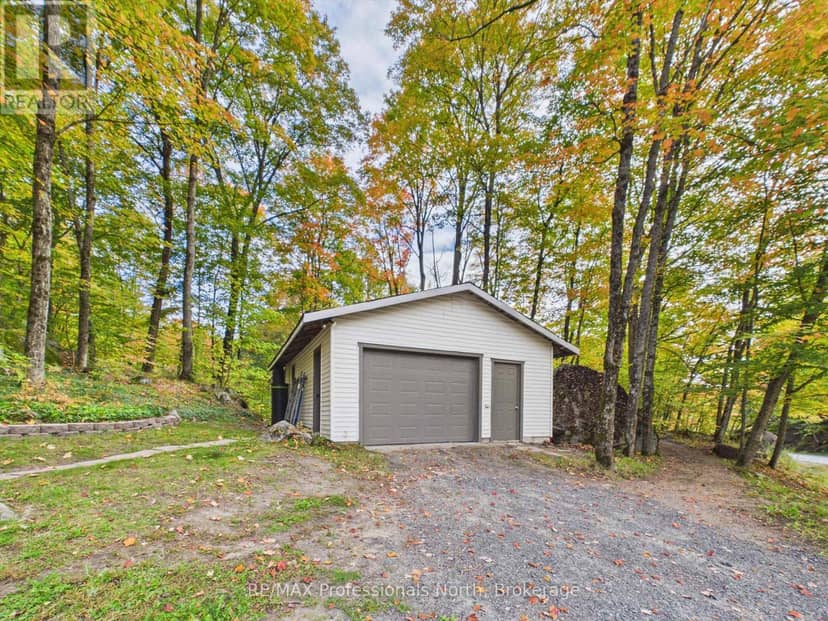 4226 Aspdin Road — photo 33 of 40