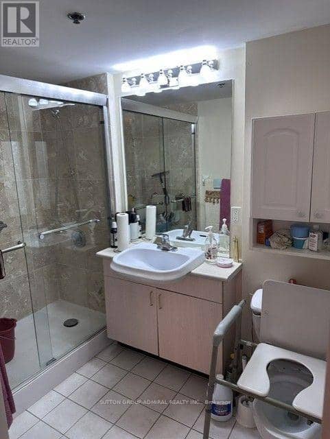 809 - 2 Neptune Drive, Toronto, photo 6