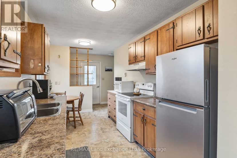 789 Eastwood Drive — photo 10 of 29