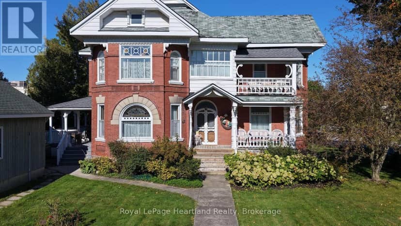 62 Orange Street S, Central Huron, photo 2