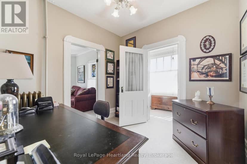62 Orange Street S — photo 23 of 40