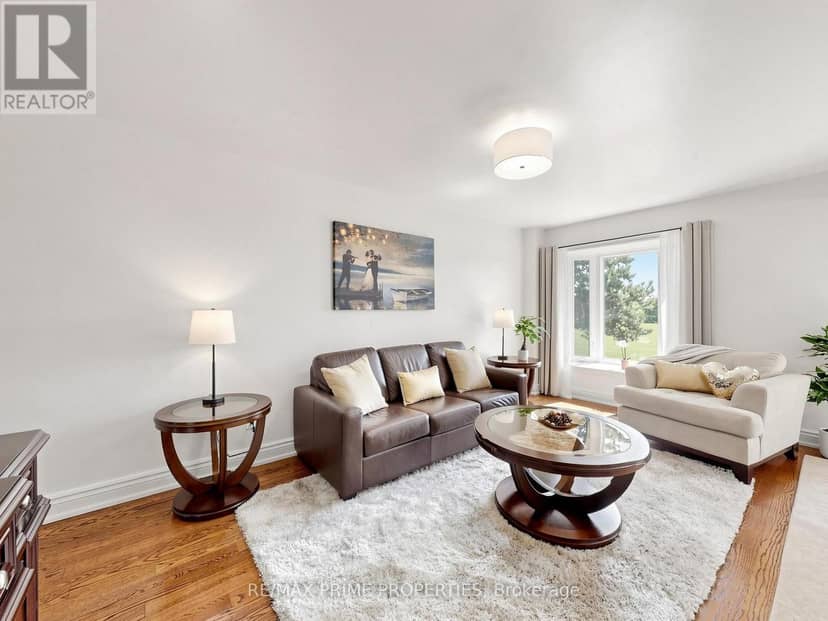 19 Post Horn Grove, Toronto, photo 3