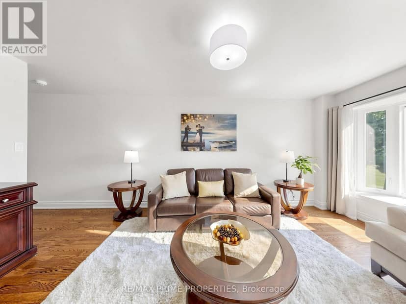 19 Post Horn Grove, Toronto, photo 4