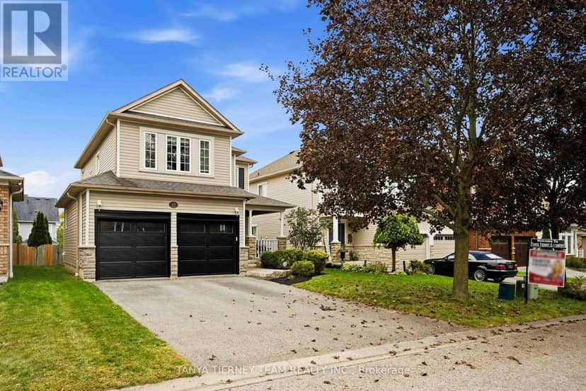 17 Cody Avenue — photo 3 of 40