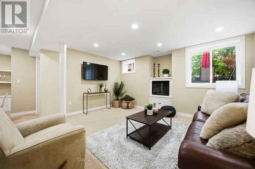 17 Cody Avenue — photo 36 of 40