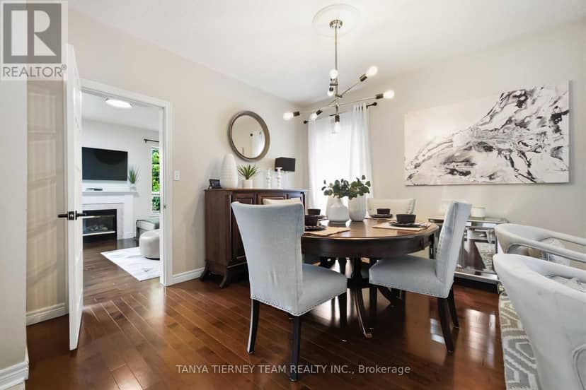 17 Cody Avenue — photo 9 of 40