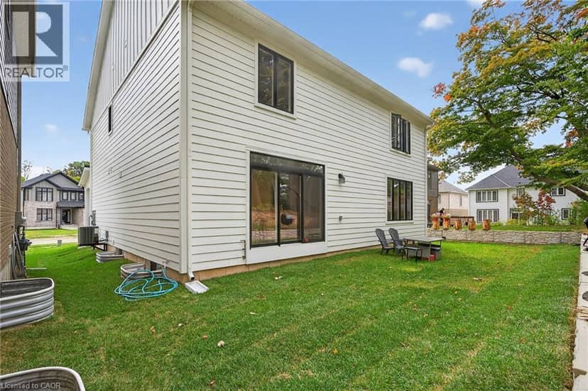 209 JEFFREY Place — photo 32 of 40