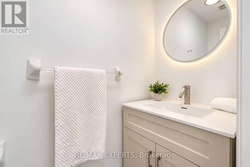 40 Pitney Avenue — photo 9 of 20