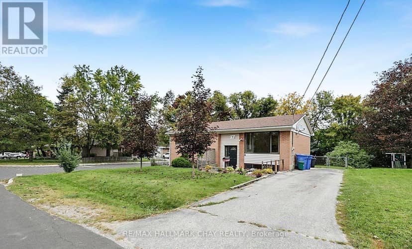 135 Peter Street — photo 2 of 40