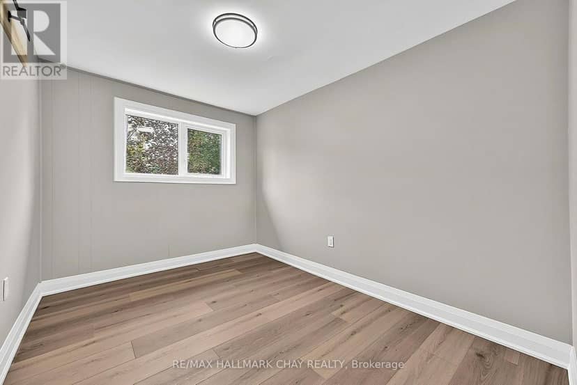 135 Peter Street — photo 28 of 40