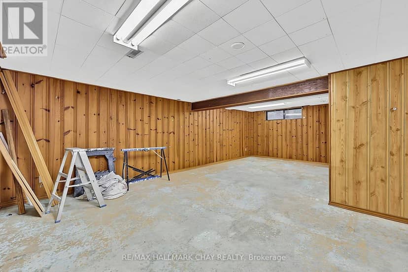 135 Peter Street — photo 34 of 40