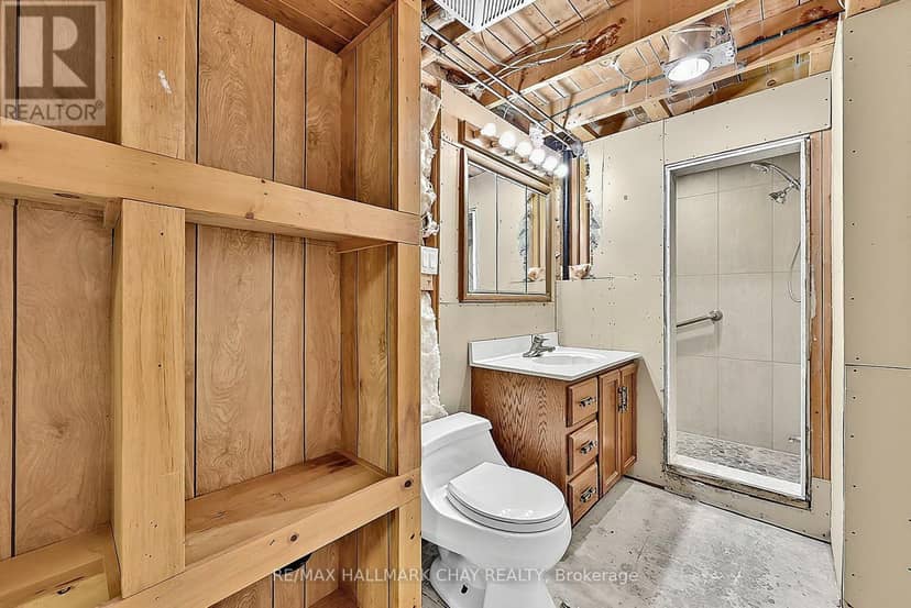 135 Peter Street — photo 38 of 40