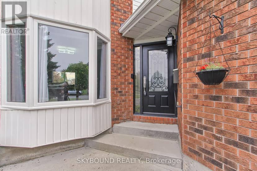 313 Hickling Trail — photo 4 of 40