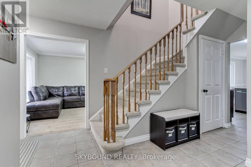 313 Hickling Trail — photo 7 of 40