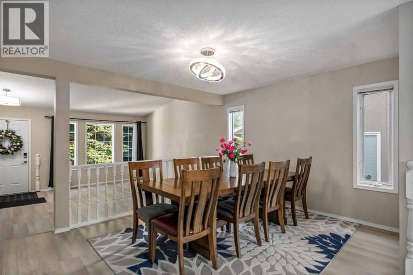 52 Shawnee Way SW, Calgary, photo 8