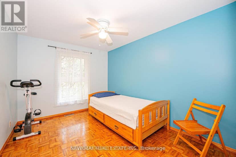 56 - 46 Dearbourne Boulevard — photo 26 of 36