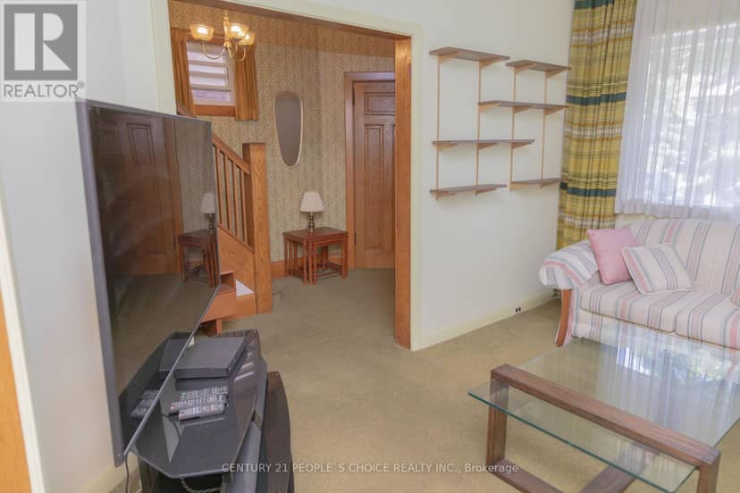 312 Runnymede Road — photo 12 of 40