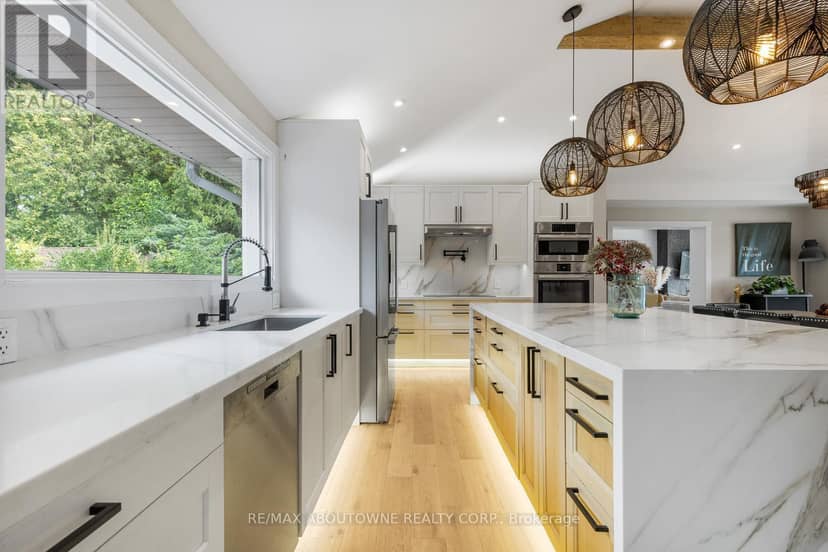 293 North Shore Boulevard E, Burlington, photo 8