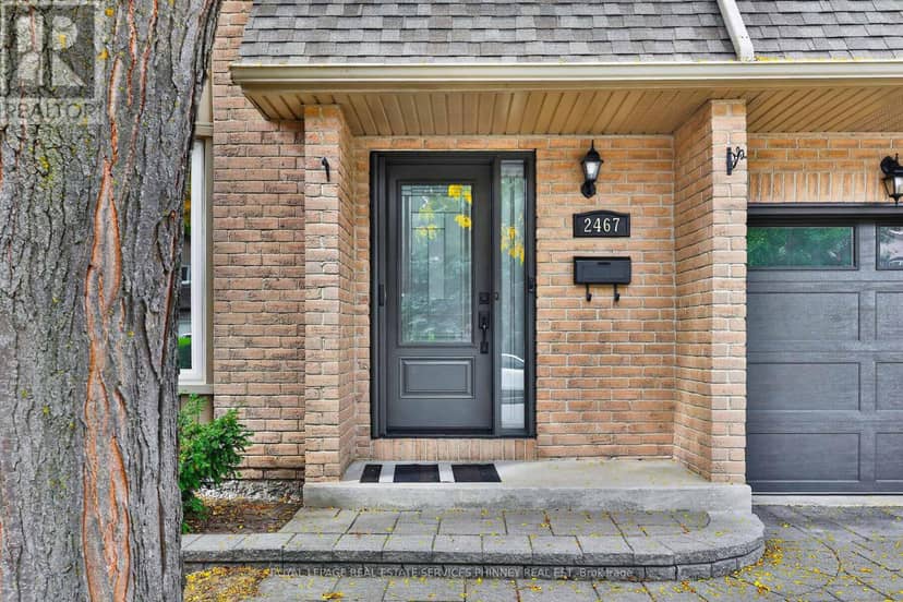 2467 Grindstone Court, Mississauga, photo 2