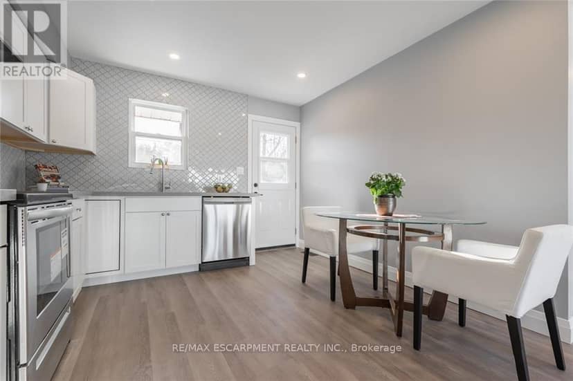 58 Sandalwood Avenue — photo 10 of 40